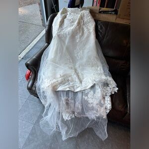 Brand new wedding dress